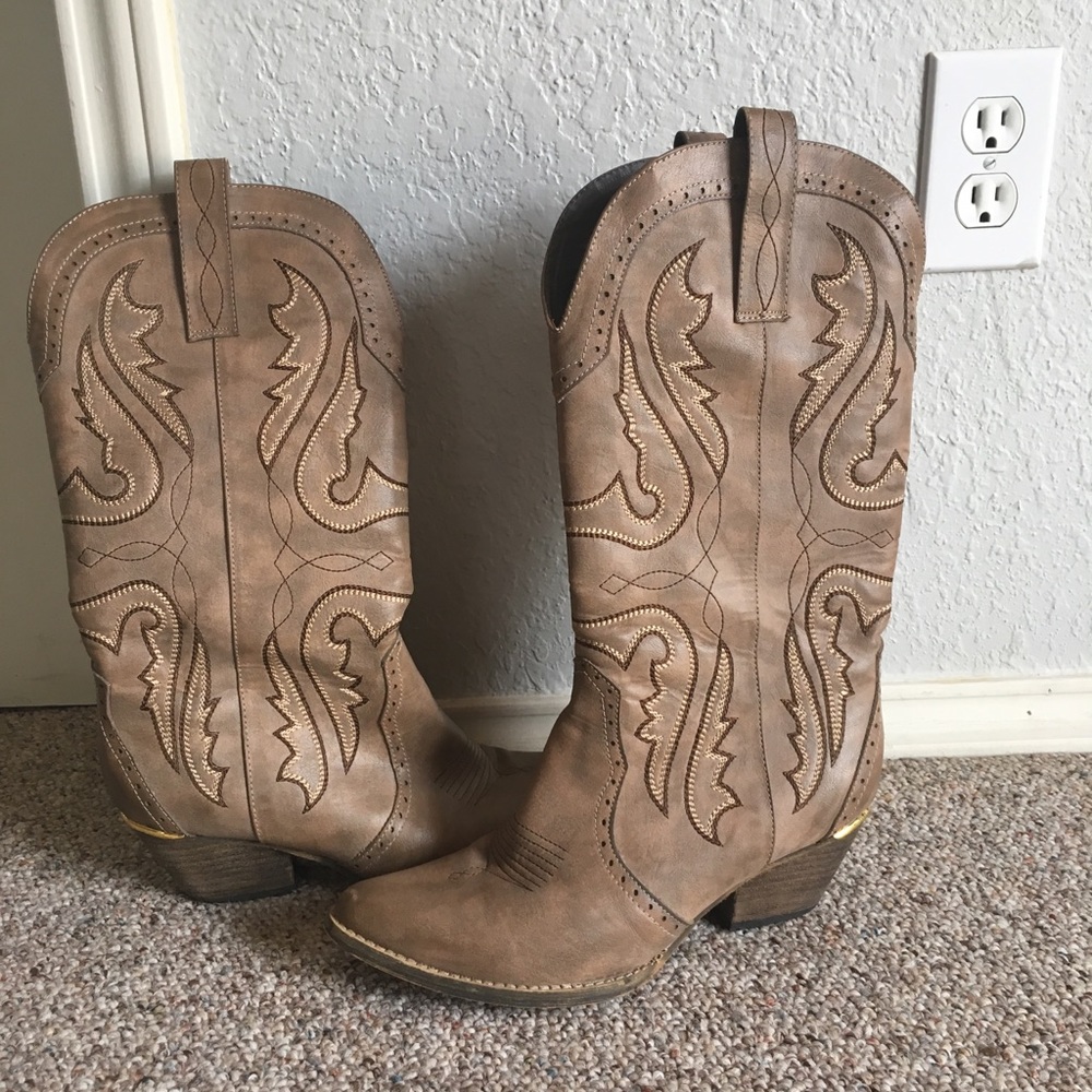 Very Volatile Cowgirl boots